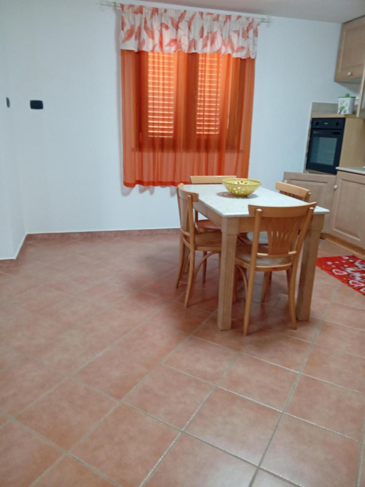 Casa Antonella Apartment Porto Torres Luaran gambar
